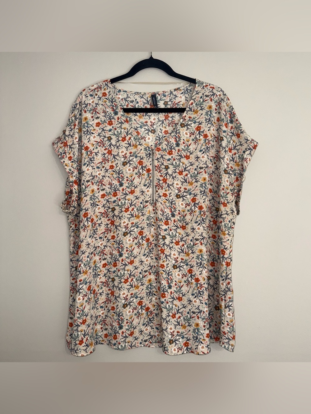 MASSINI women’s Multicolor Floral V-Neck Zip Front Blouse plus size 2X ✨